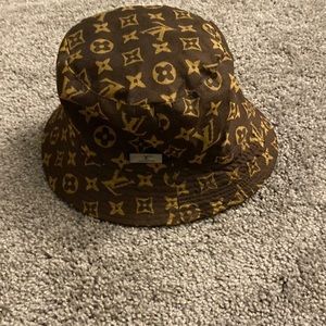Louis Vuitton Bucket hat